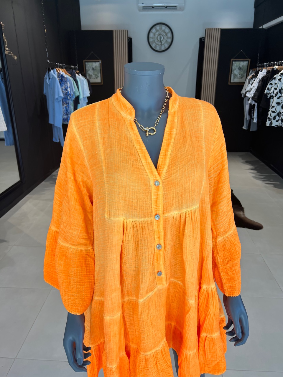 robe SUNNY fluo orange made in italie  perle des iles 974 mode femme homme parfumerie bar a parfum saint pierre la reunion