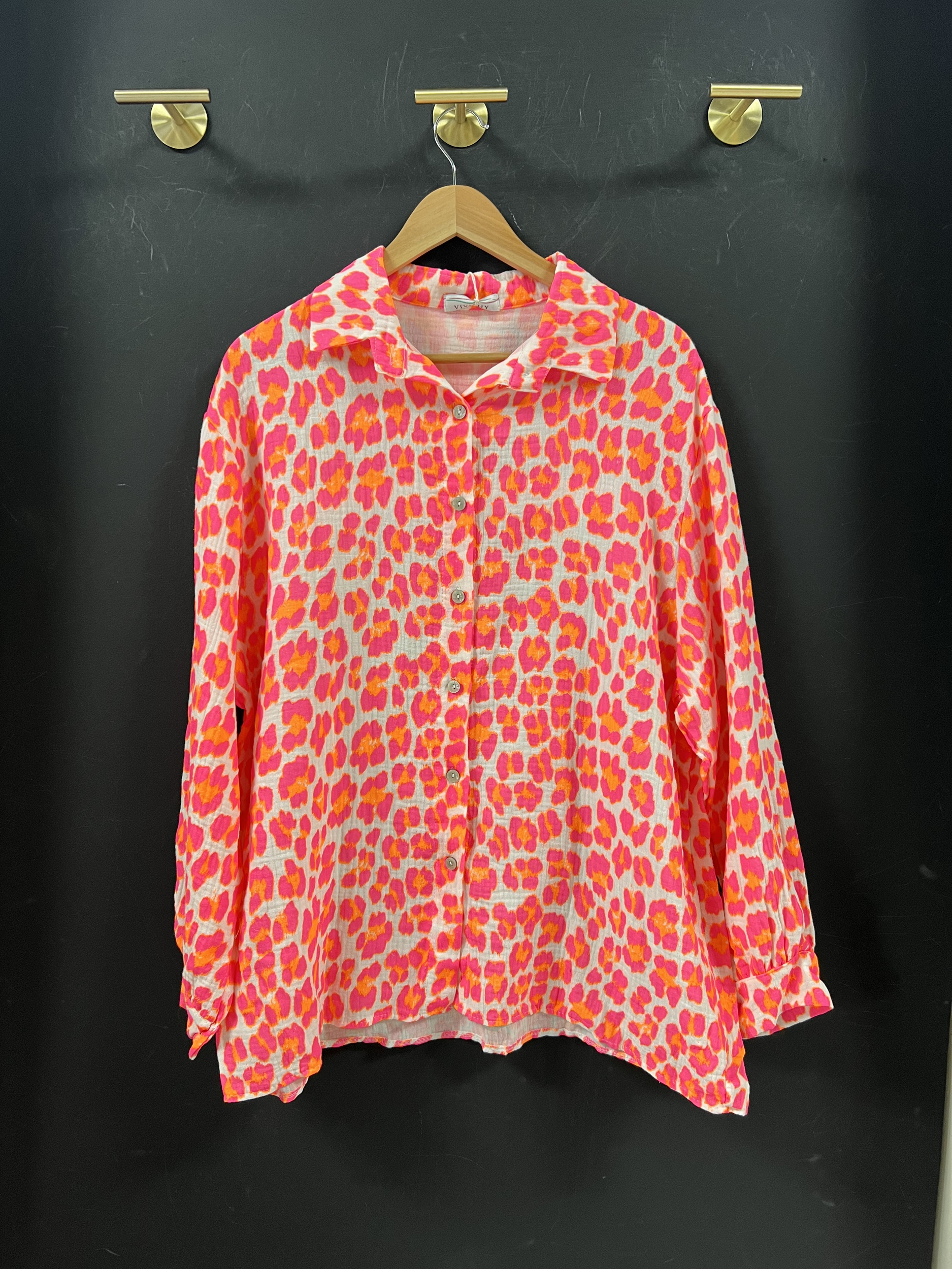 chemise jazy rose leopard perle des iles 974 mode femme pret a porter femme
