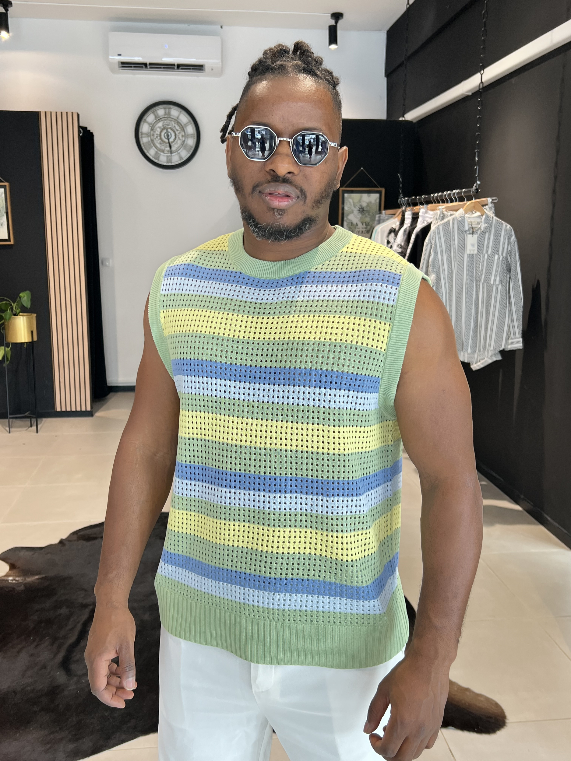 pull tee shirt  mylan vert beige perle des iles 974 mode homme bar a parfums la reunion