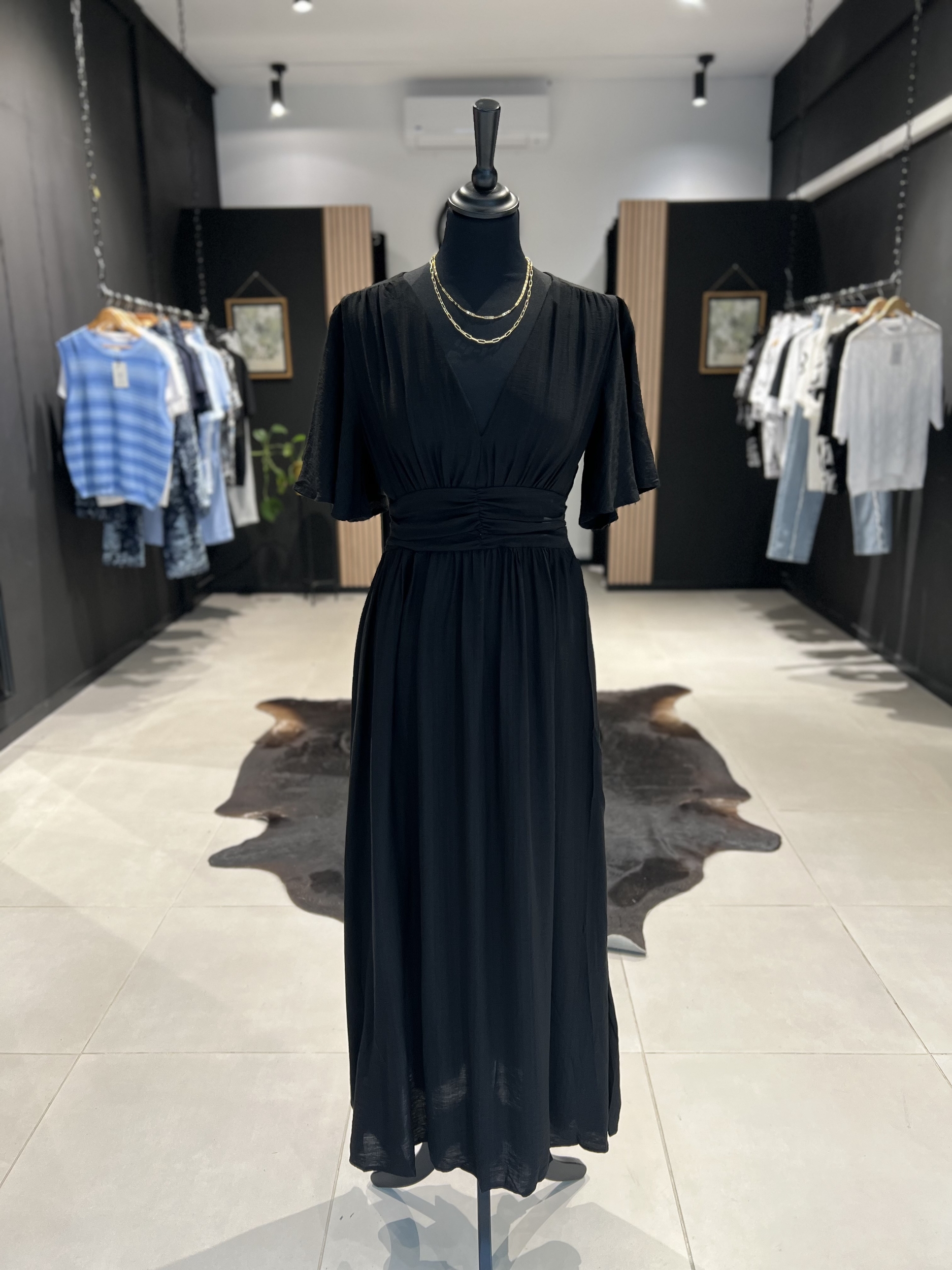 robe tina noir grande taille perle des iles mode femme la reunion st pierre 974