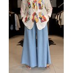 Jean femme INES bleu clair à coupe wide leg très large perle des iles 974