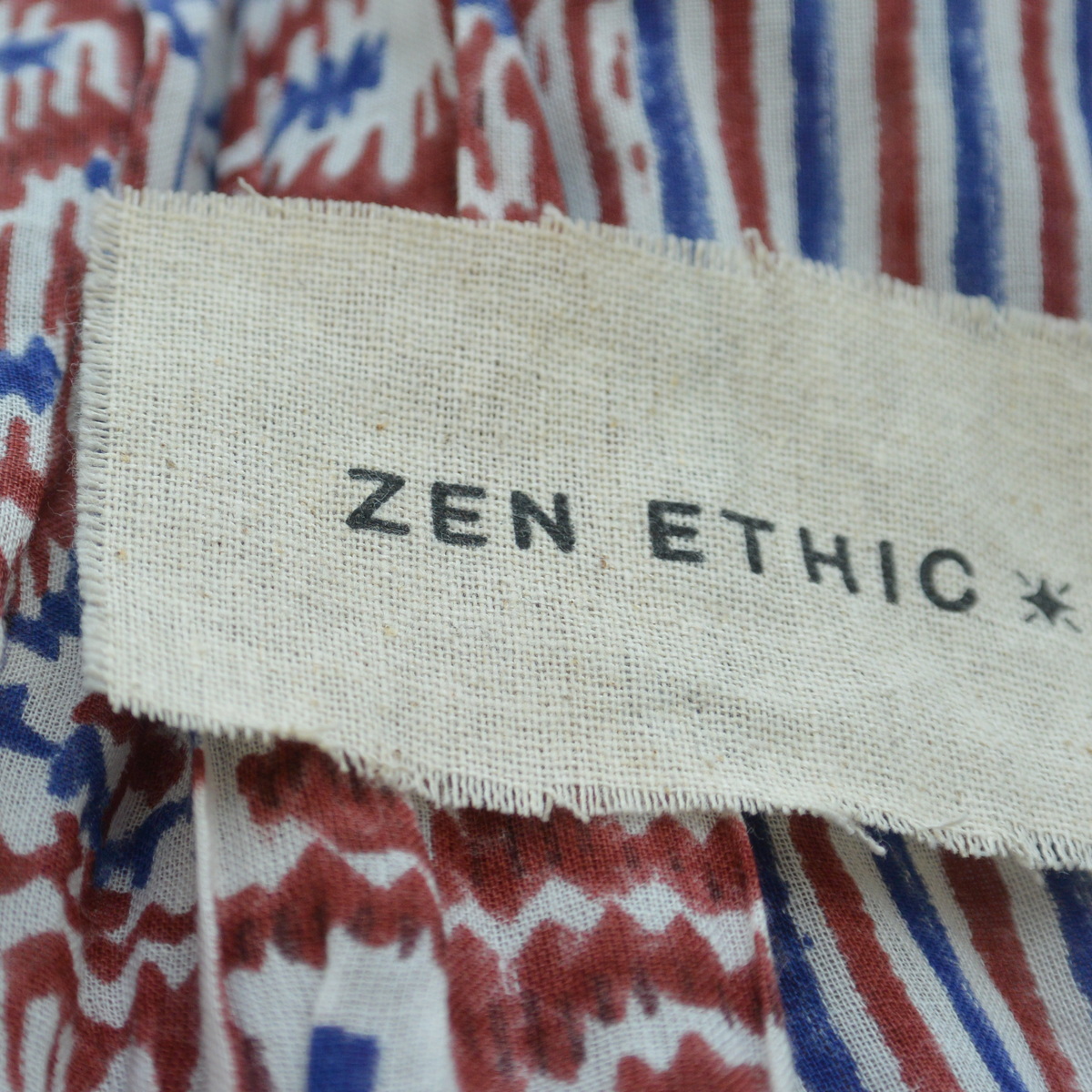 foulard zen ethic etole-blockprint-ikat-100-coton-110x180-cm une idee cadeau chez ugo et lea   (1)