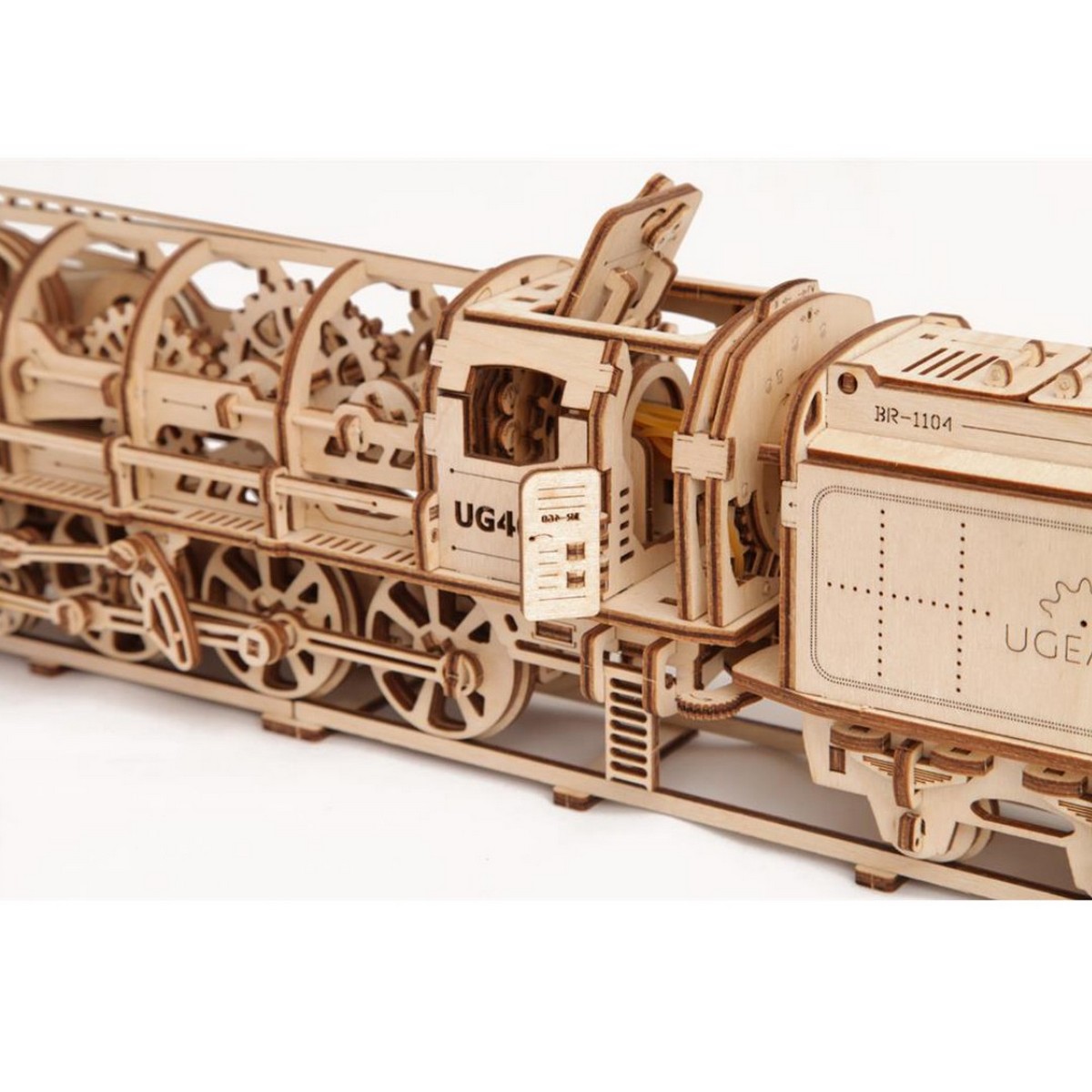 UGEARS maquette en bois pour adulte locomotive a la vapeur. une idee cadeau chez ugo et lea  (10)
