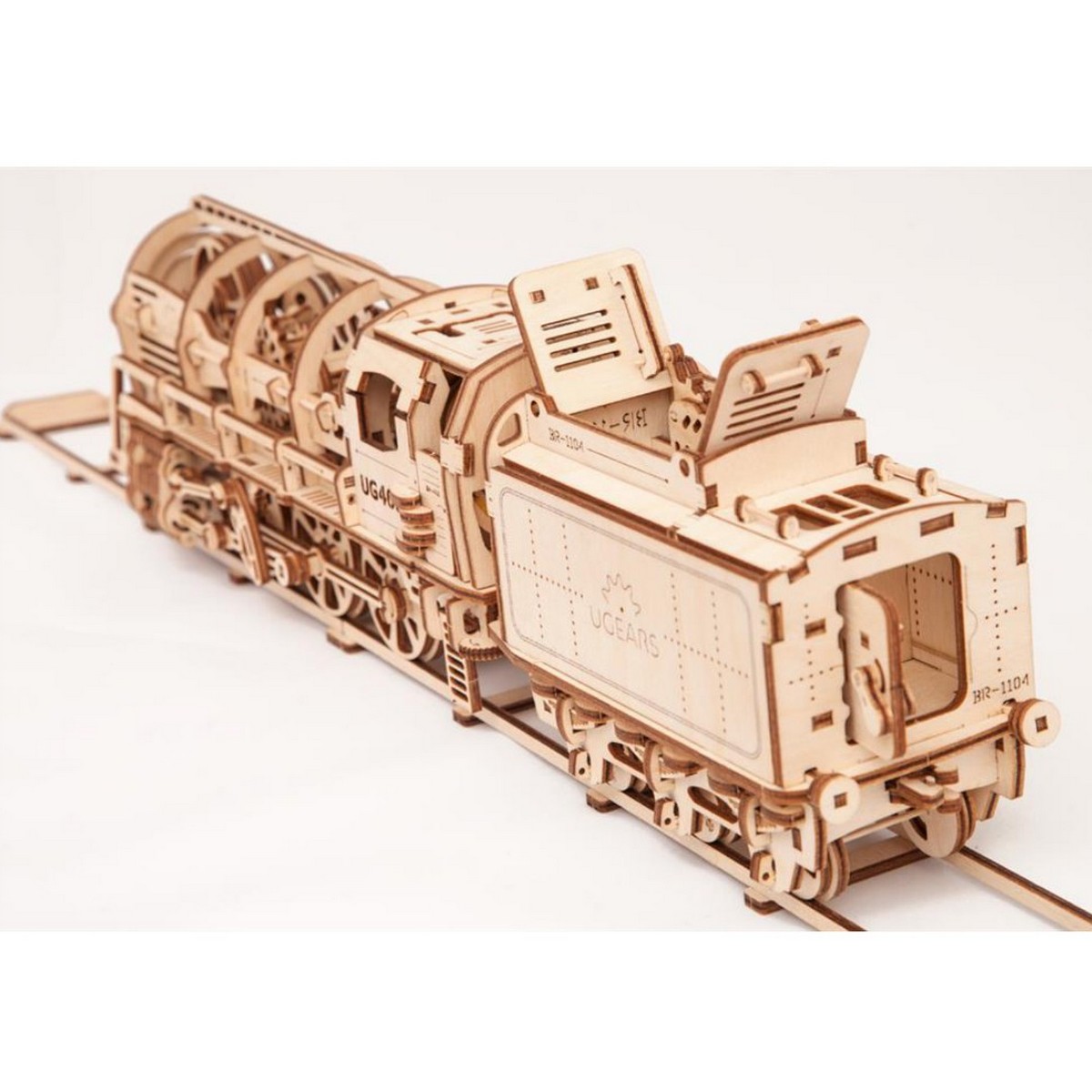 UGEARS maquette en bois pour adulte locomotive a la vapeur. une idee cadeau chez ugo et lea  (11)