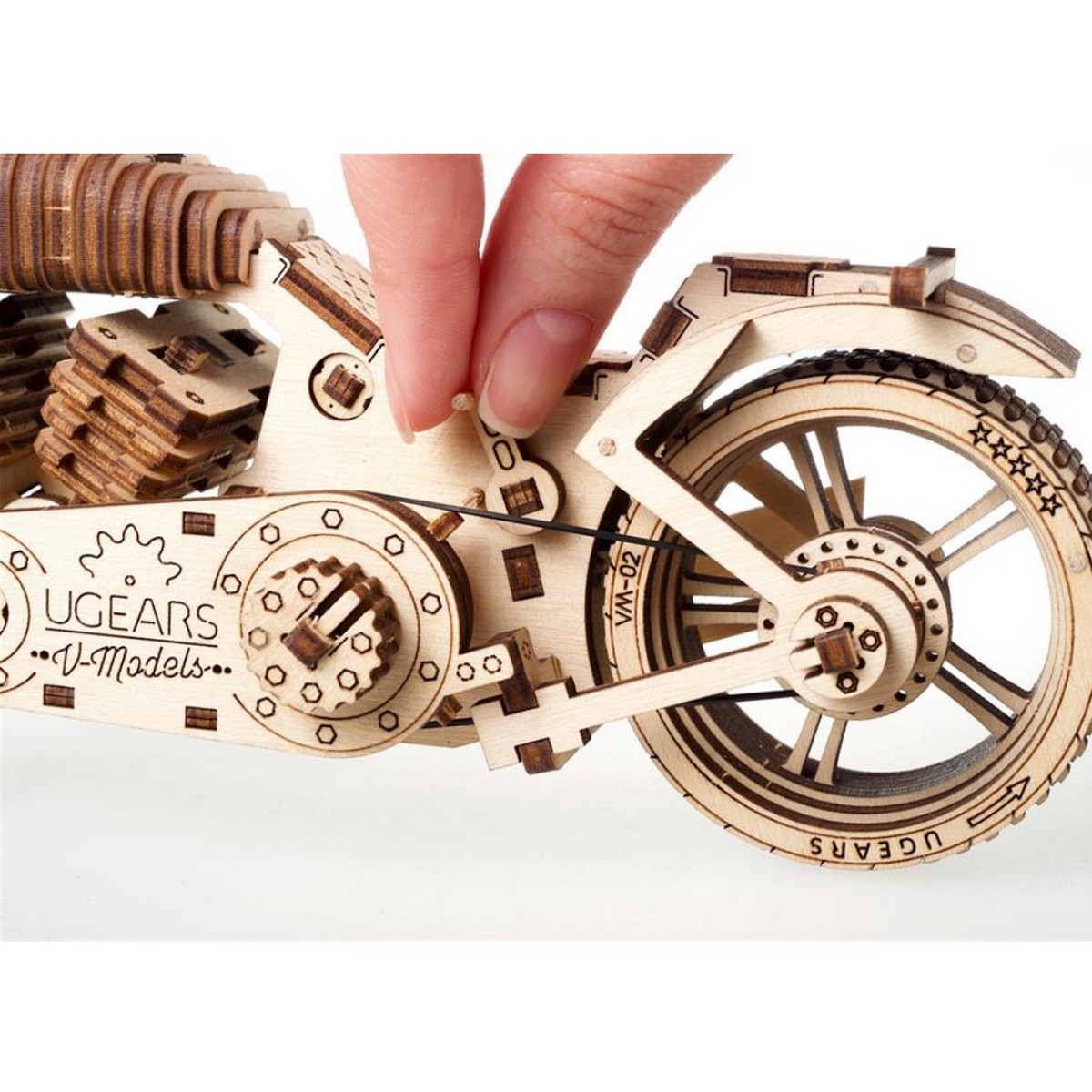 UGEARS maquette en bois pour adulte moto. une idee cadeau chez ugo et lea   (3)