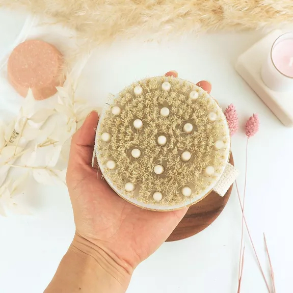 Brosse corps exfoliante et massante