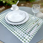 Set de table avec les couverts mis en place