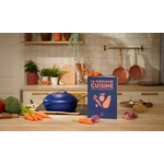 Un livre de recettes dans une cuisine