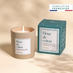 Une bougie et son coffret