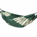 Hamac et couverture verte