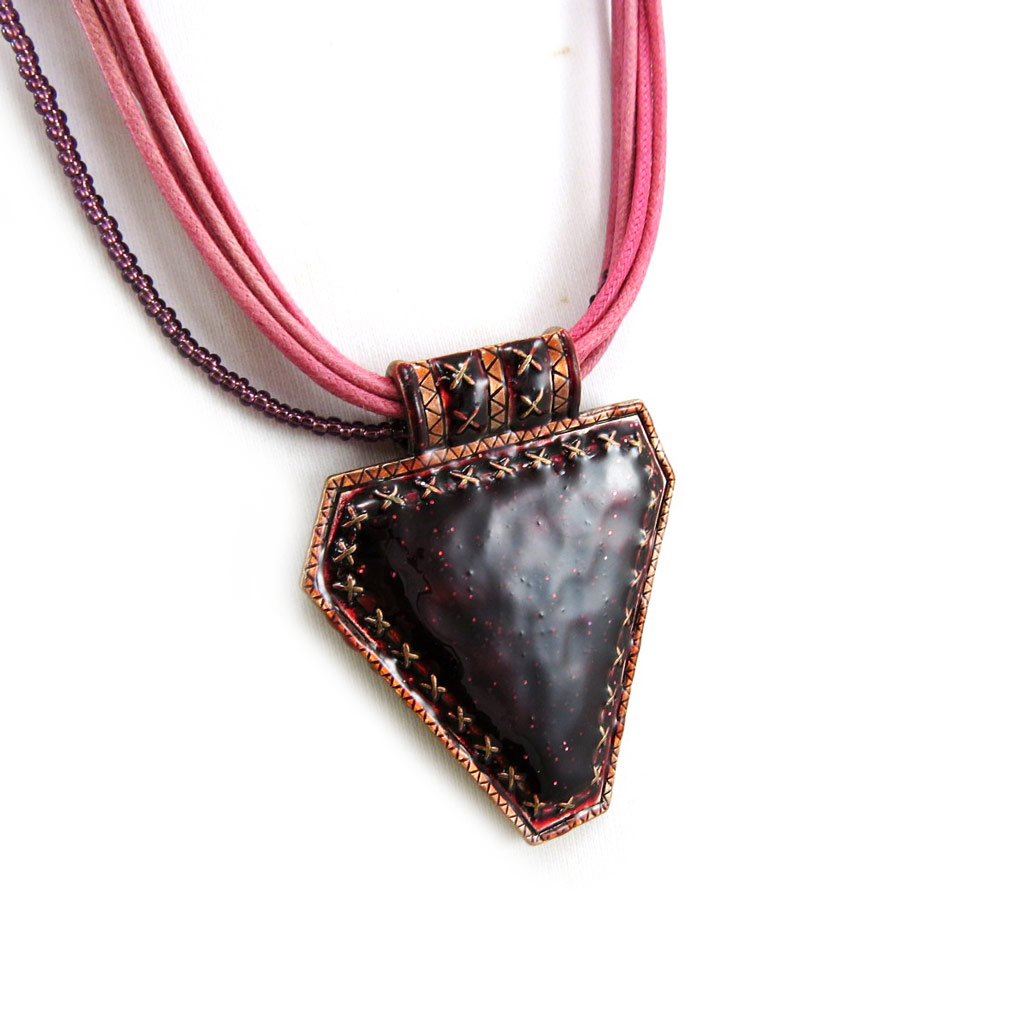Collier Créateur \'Indiana\' Rose  - [A9567]