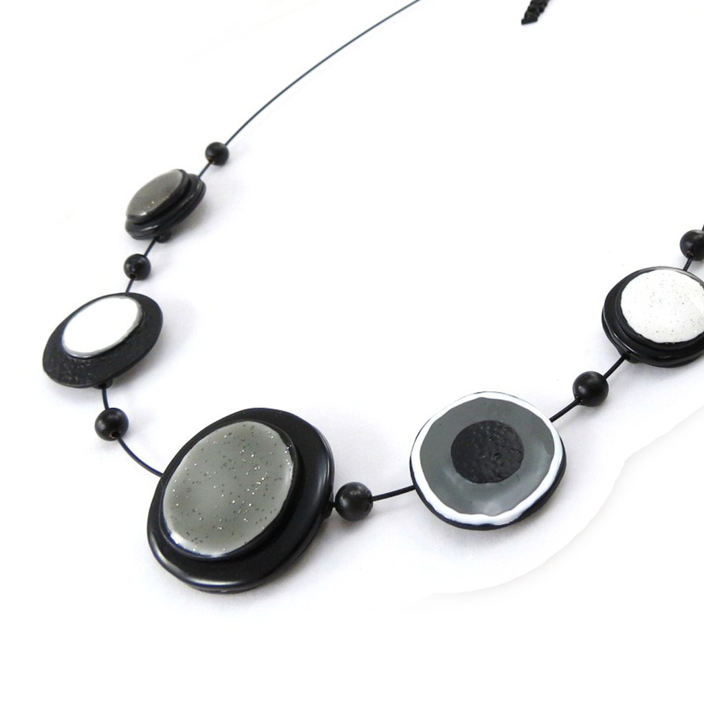 Collier Créateur \'Macarons\' noir gris blanc - [J2199]
