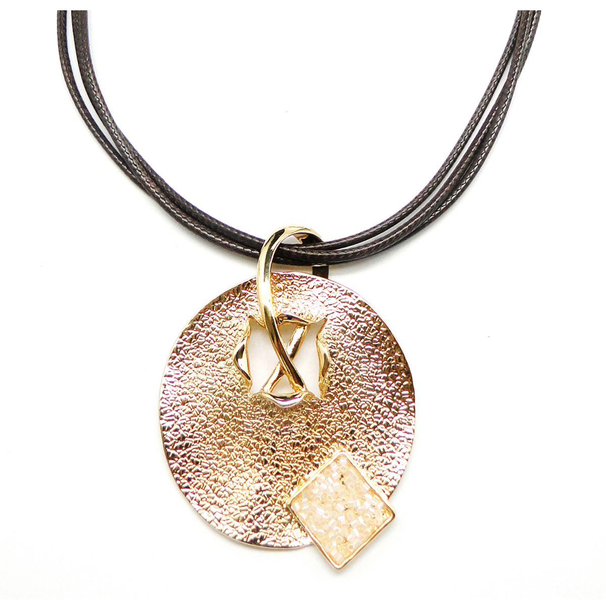 Collier Créateur \'Cléopatra\' beige doré - 50 mm - [Q8781]