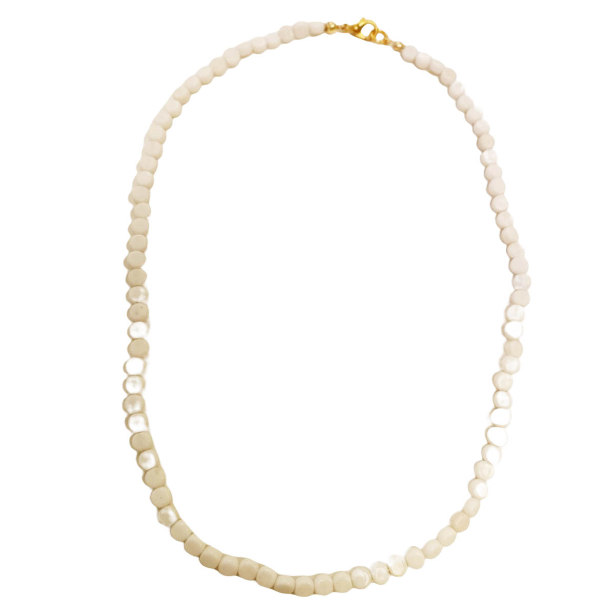 Collier artisanal \'Minéralia\' blanc howlite - 45 cm 5 mm - [R8846]