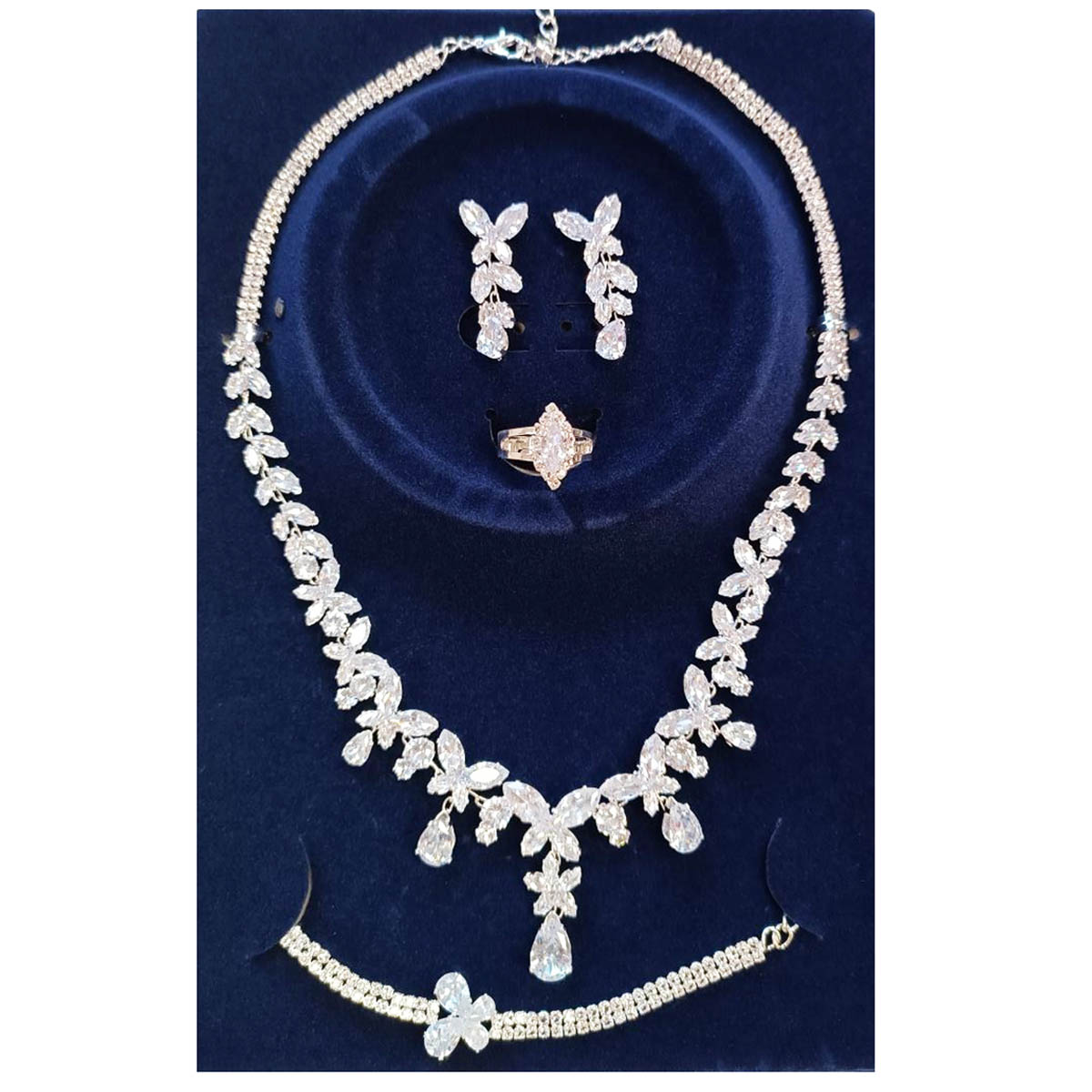 Parure cristal \'Sissi\' blanc argenté - 4 pièces - [R9203]