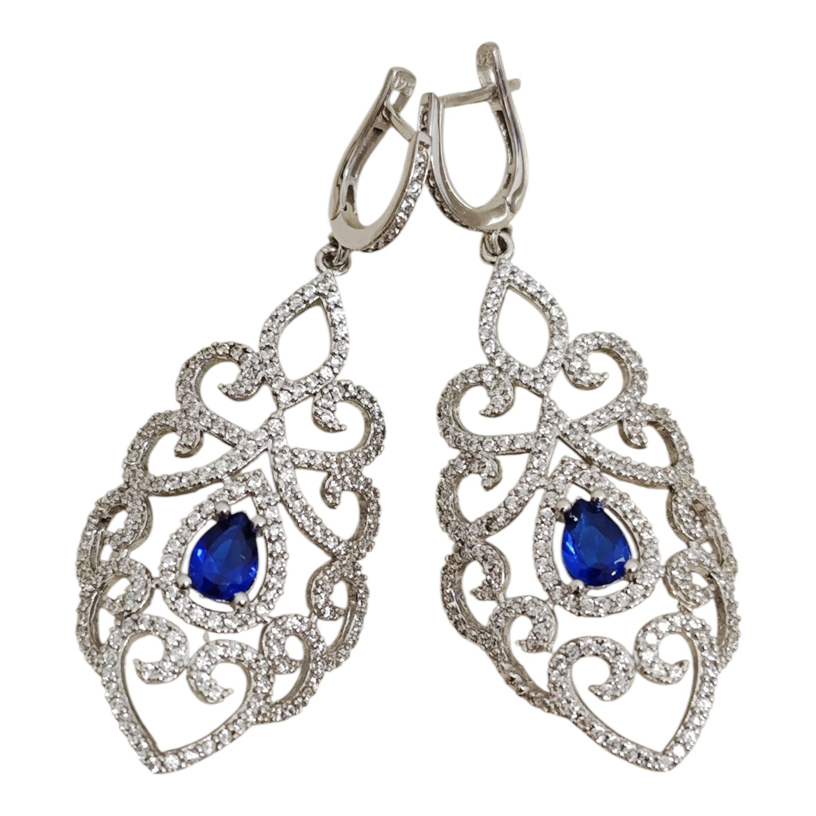 Boucles Argent \'Arégonde\' saphir blanc argenté (rhodié) - 43x25 mm - [S1808]