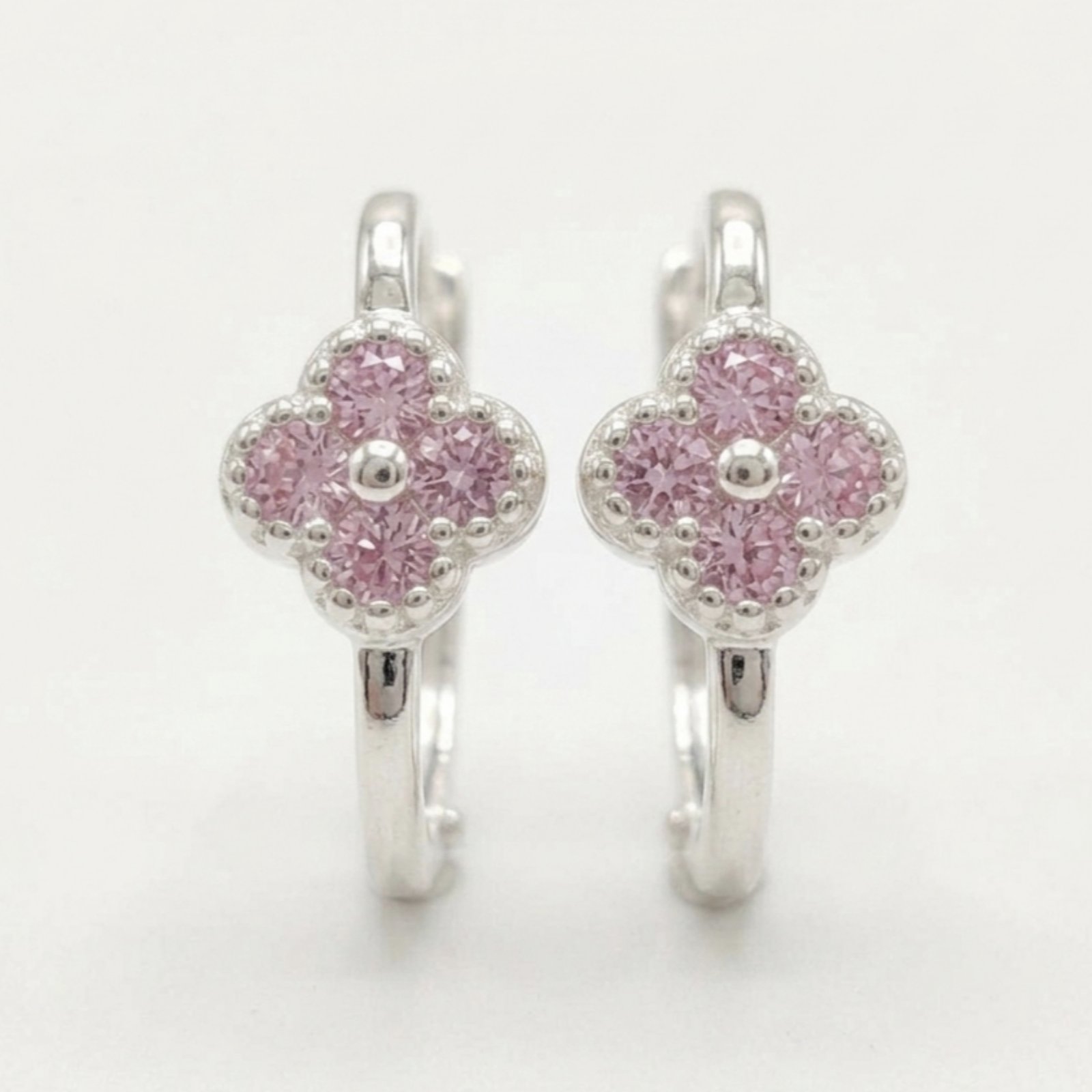 Dormeuses Argent \'Flora\' rose pâle argenté - 8x8 mm - [S2126]