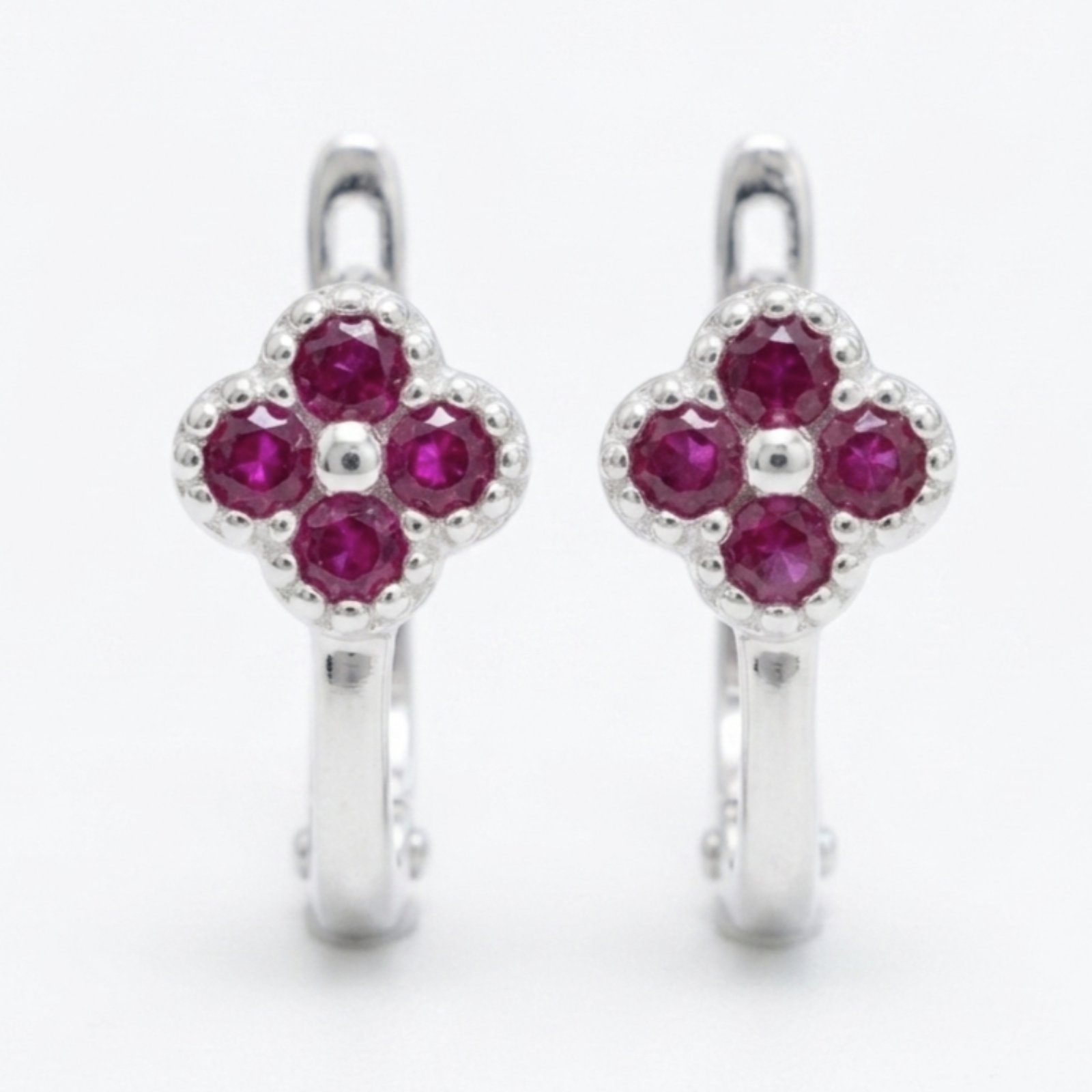 Dormeuses Argent \'Flora\' rose fushia argenté - 8x8 mm - [S2127]