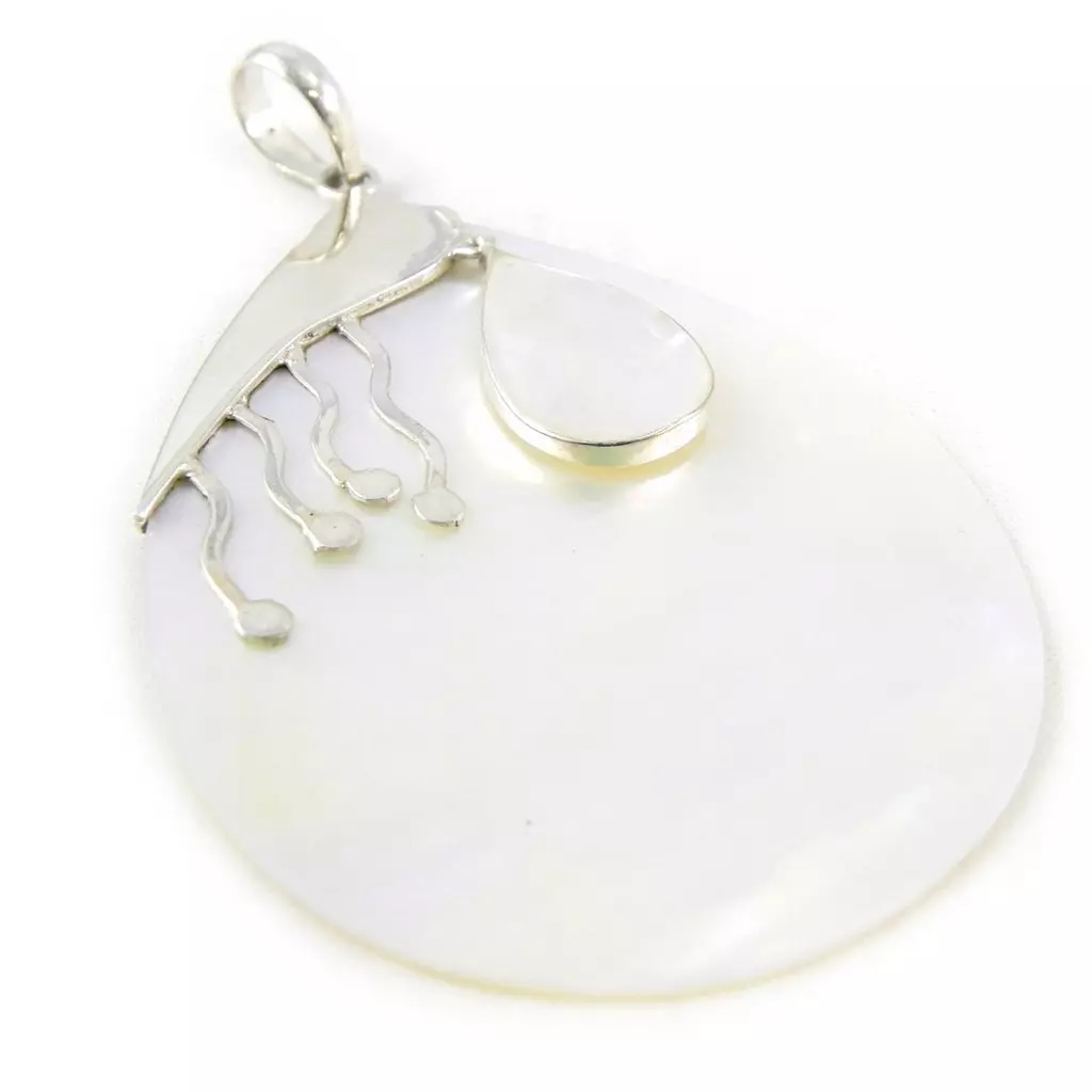 les trésors de lily Pendentif Argent artisanal 'Sagesse' Nacre argenté 50x40 mm [C9318]