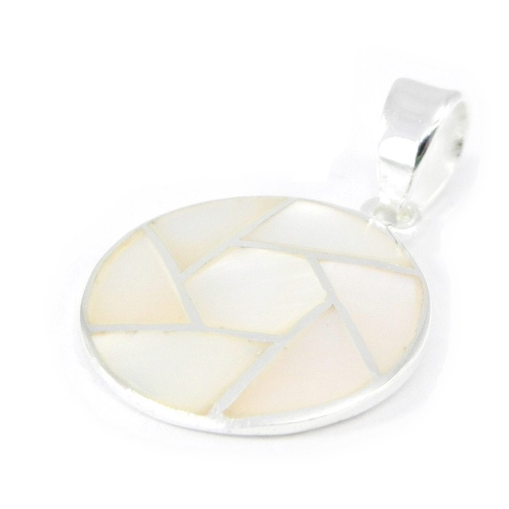Pendentif Argent artisanal \'Sagesse\' nacre argenté - 17x17 mm - [H6574]