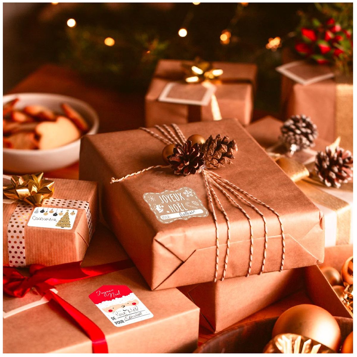 Planches mix 24 étiquettes cadeaux autocollantes Bon Natale