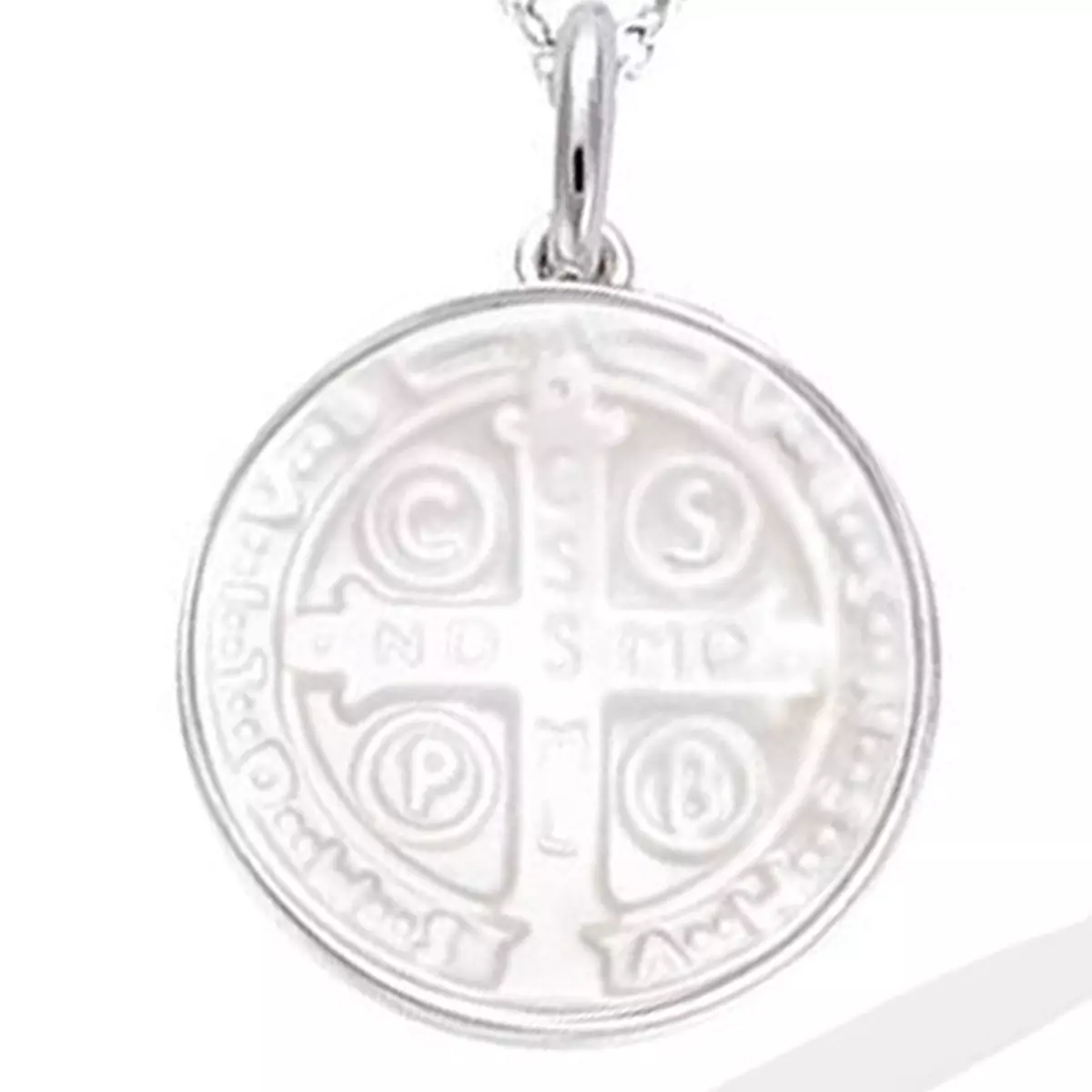 les trésors de lily Pendentif Argent 'Croix de Saint Benoit' nacre argenté (rhodié) 16x10 mm [R5669]