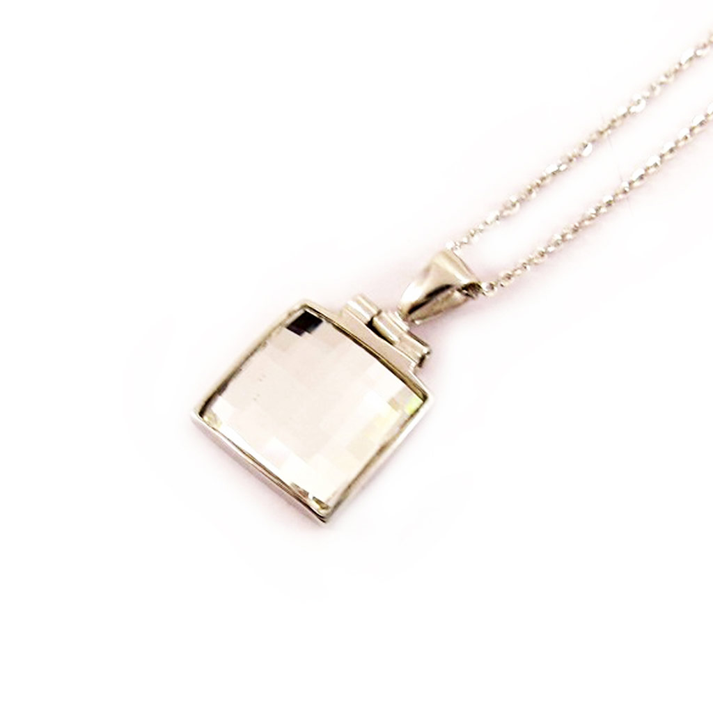 Collier Argent \'Sissi\' blanc - 13x13 mm - [L0175]
