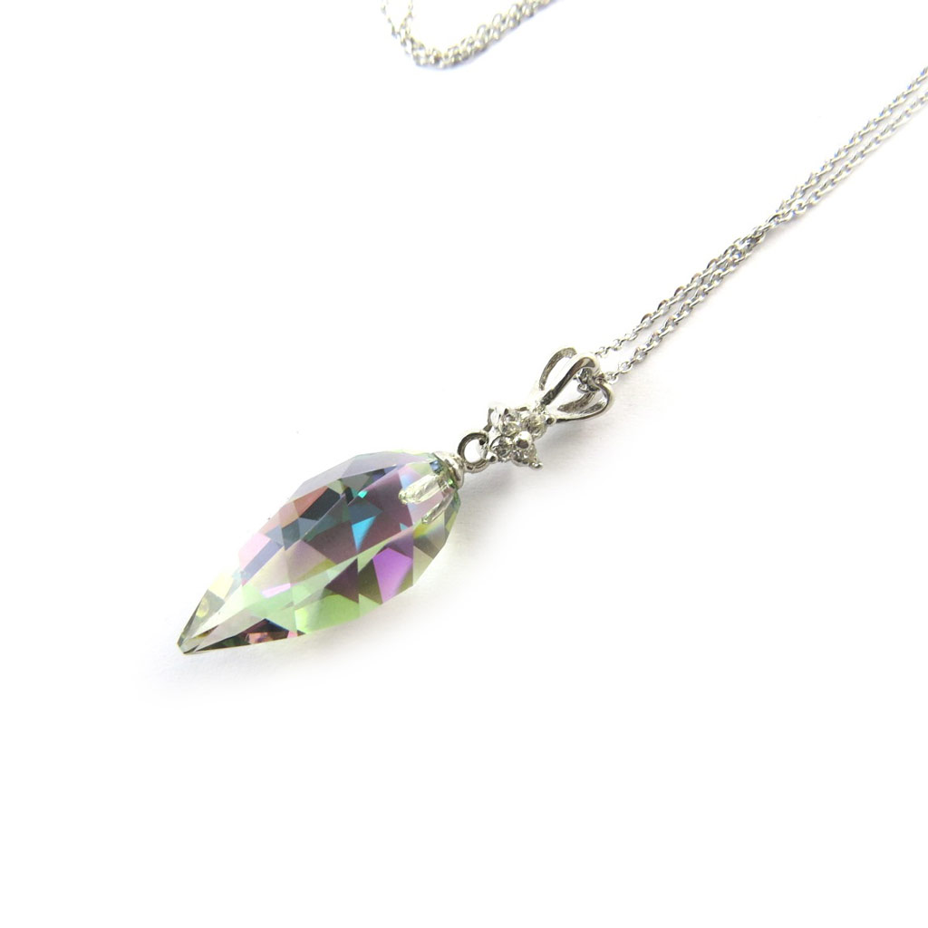 Collier Argent \'Sissi\' vert boréal (Crystal) - 27x10 mm - [N3546]