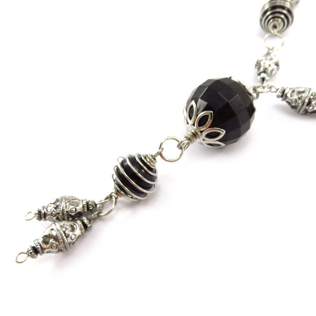 Collier Créateur \'Altai\' noir argenté - [J6981]