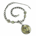 E2557