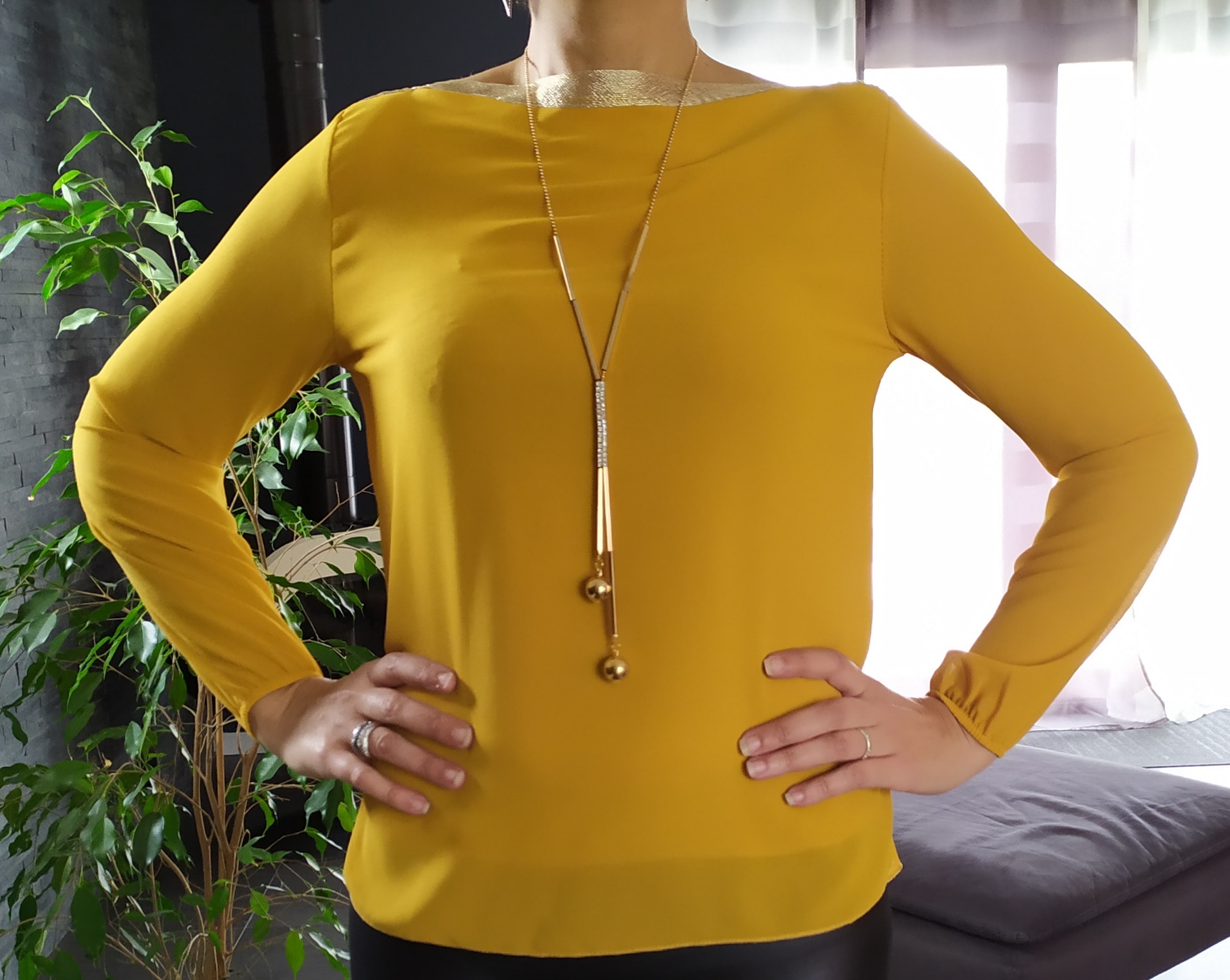 BLOUSE COLLIER MOUTARDE 4