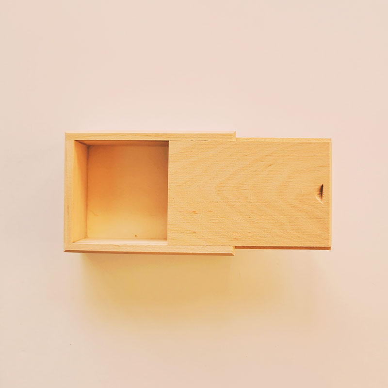 boîte plumier en bois pour cartes
