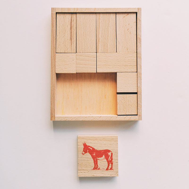 jeu lâne rouge jouet dantan fabriqué en france défi casse-tête en bois fabriqué à la main dans le Jura