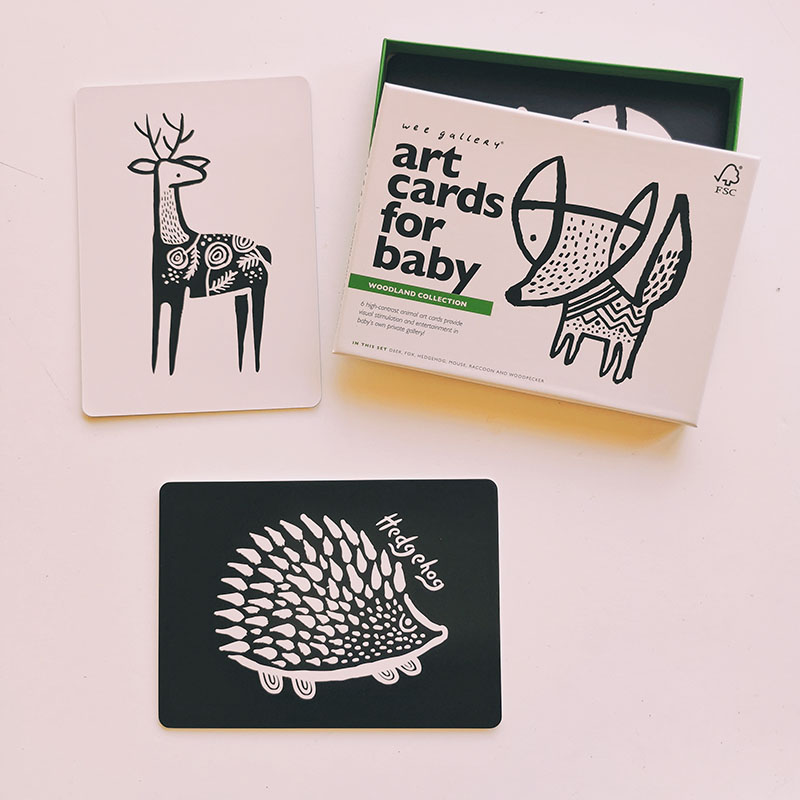 imagier en noir et blanc pour bébé cartes wee gallery animaux de la forêt