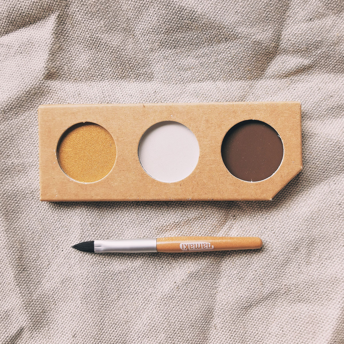Kit de maquillage naturel 3 couleurs - Or, blanc et marron