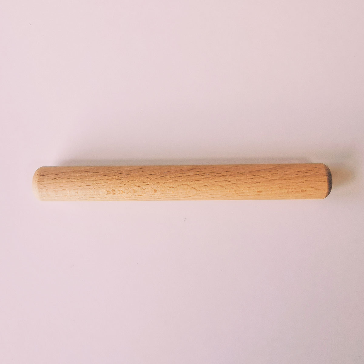 Rouleau en bois pour pâte à modeler