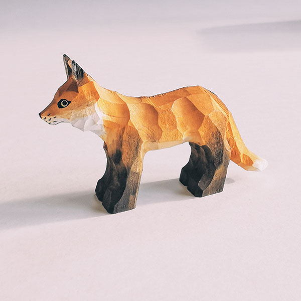 Figurine renard en bois