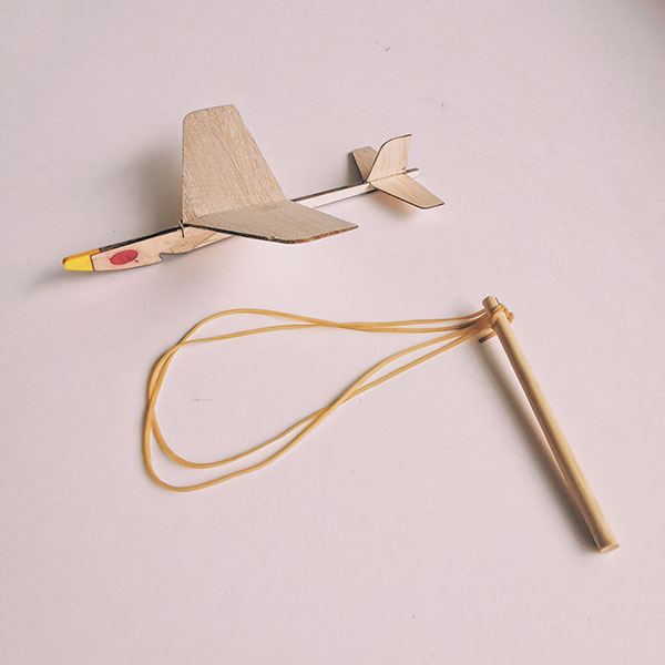 maquette enfant bois AVION - 6 ans et plus