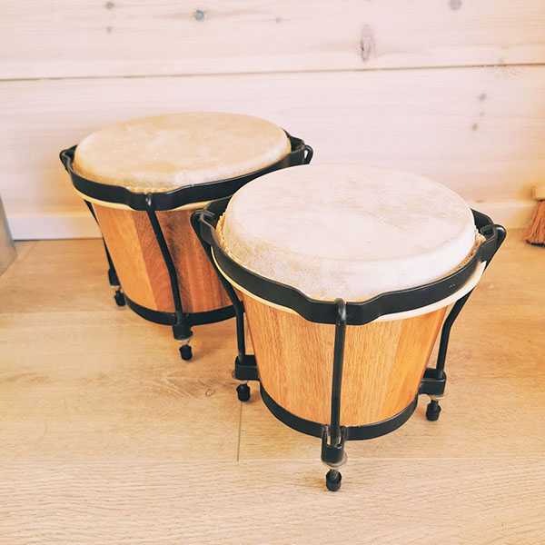 bongos-de-qualité-bois-et-peau-instrument-percussion-enfant-corvus