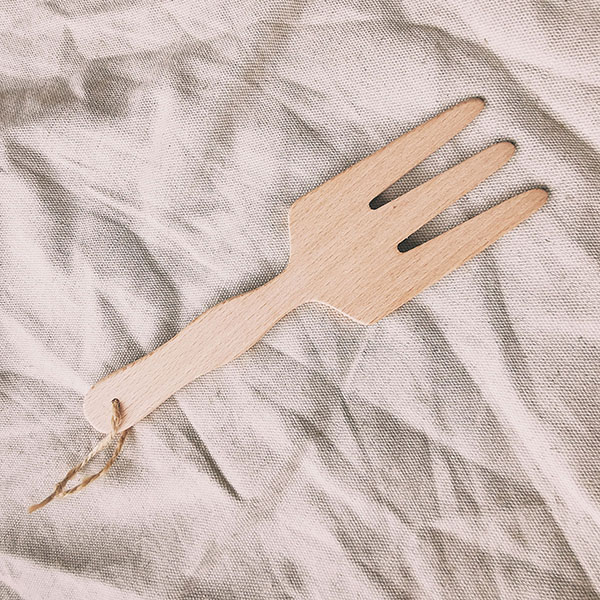 Petite fourche en bois