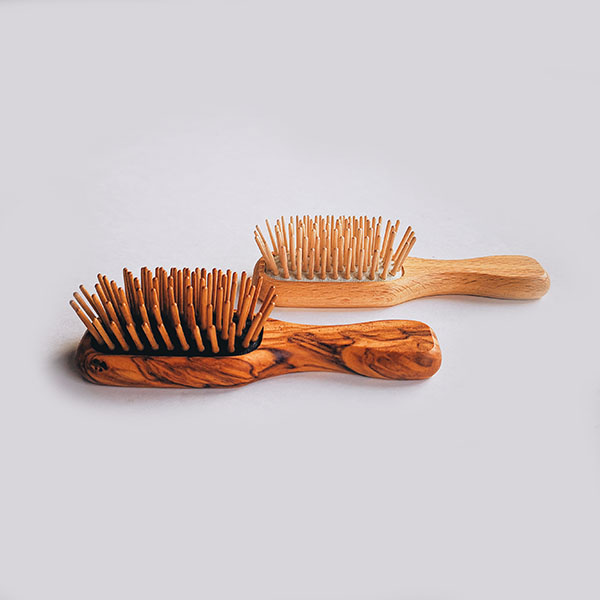 brosse-en-bois-petit-format-enfant-redecker