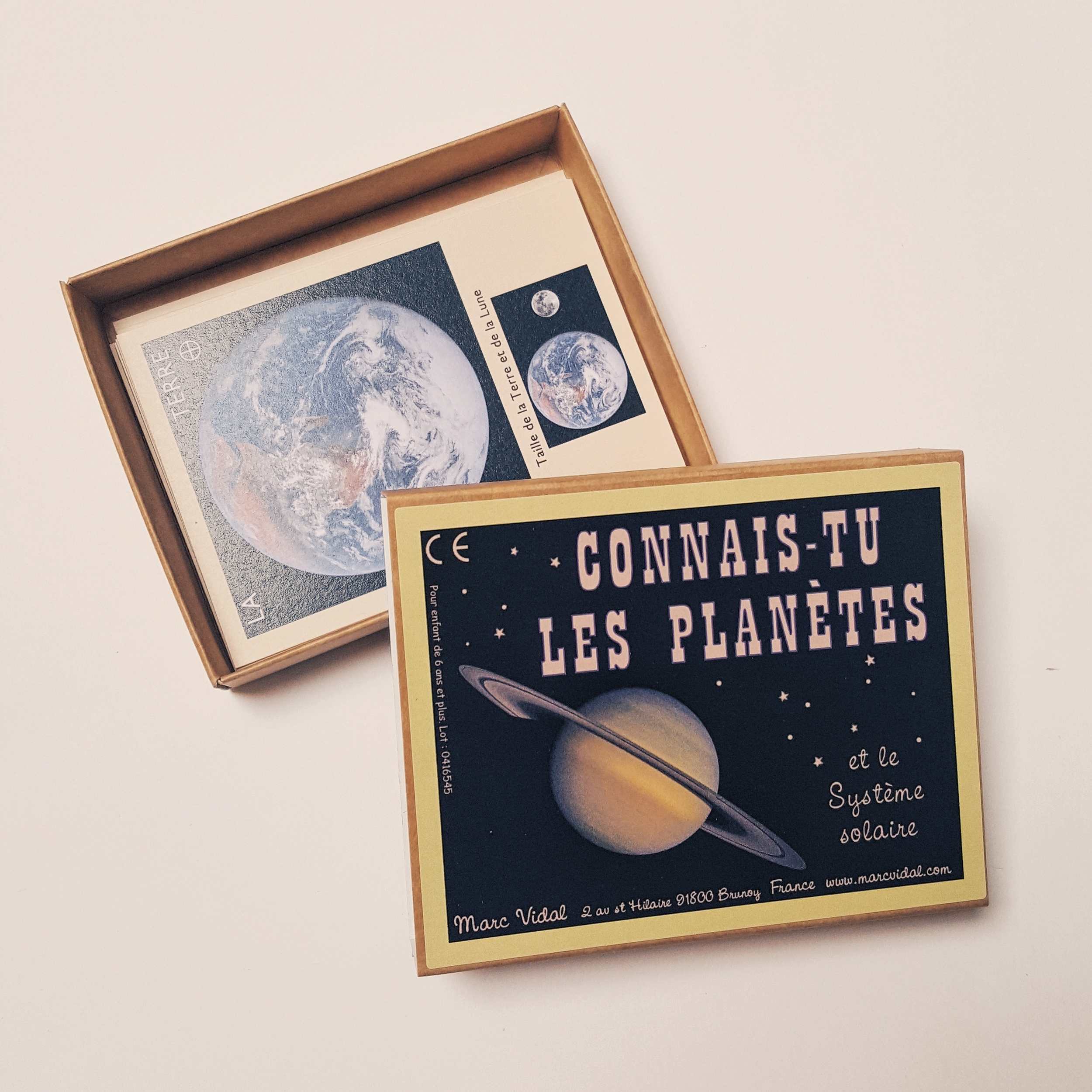 Boîte de cartes éducatives Connais-tu les planètes ?