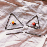 petit-triangle-métal-musique-enfant-initiation-percussion-corvus