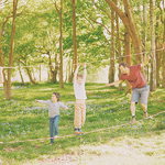 jeu-extérieur-équilibre-slackline-enfant-corvus