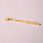 brosse-a-dents-enfant-en-bois-naturel-biodegradable-fabrique-en-france-apimani