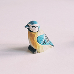 figurine-mesange-bleue-en-bois-oiseau-wudimals