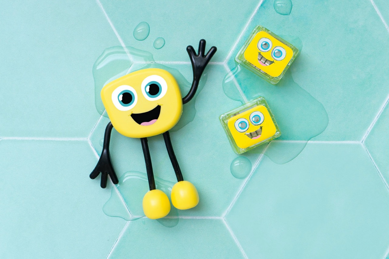 Glo Pals Personnage Alex Jaune + 2 cubes lumineux3 - Grande
