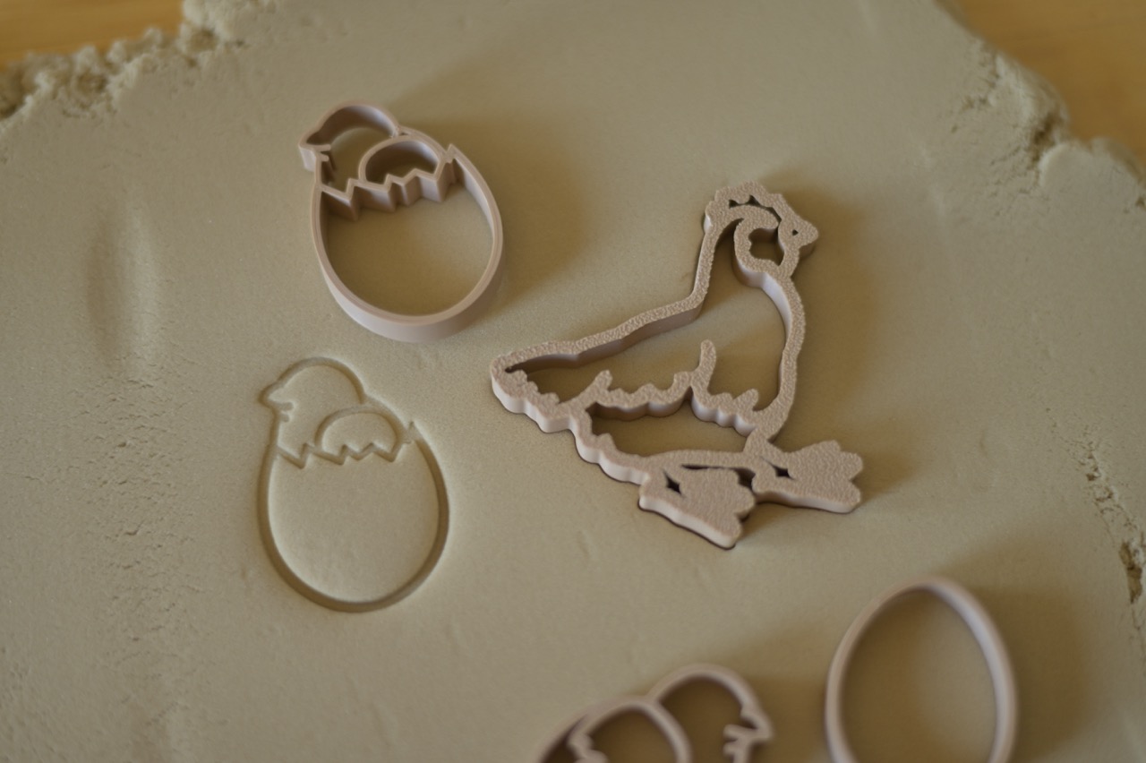 emporte-pièce cycle de vie poussin grennn sable magique pâte à modeler5
