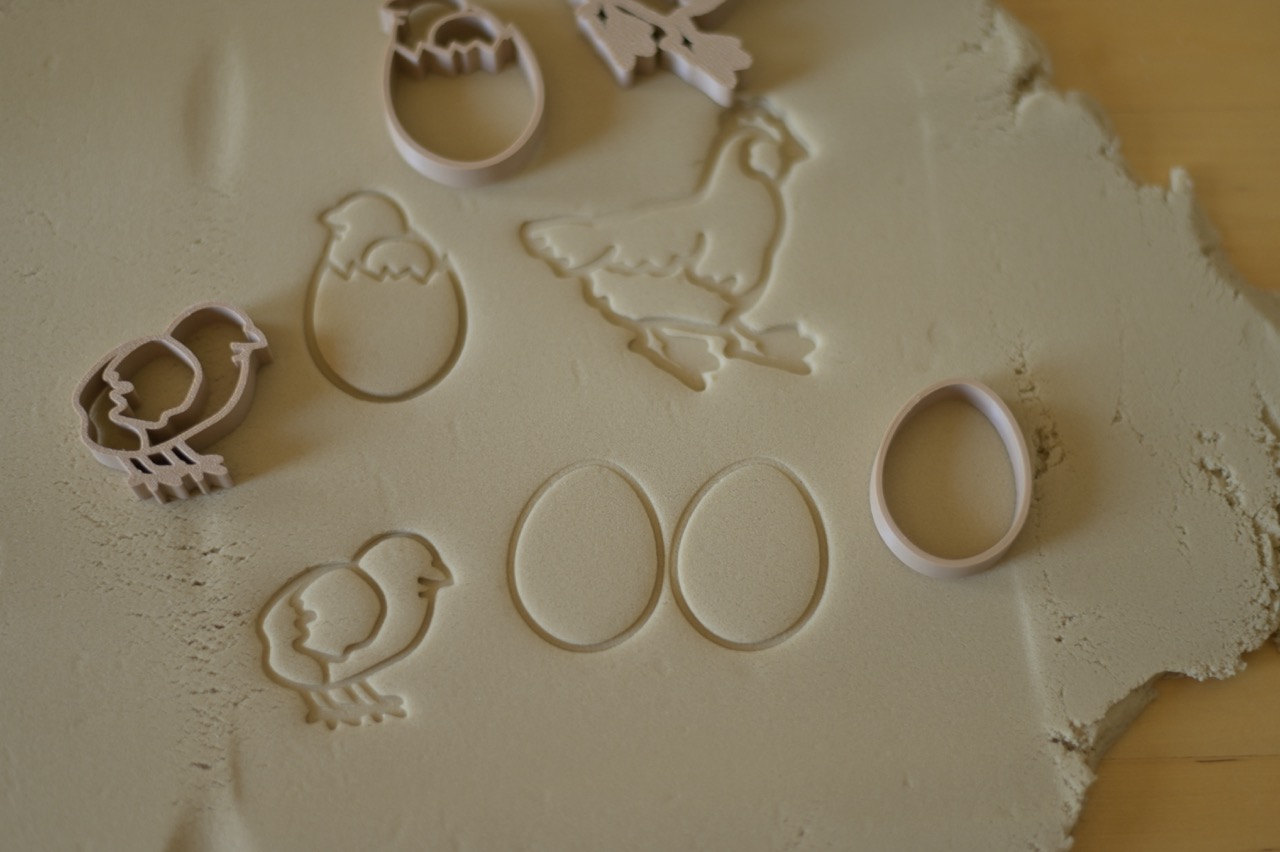 emporte-pièce cycle de vie poussin grennn sable magique pâte à modeler6