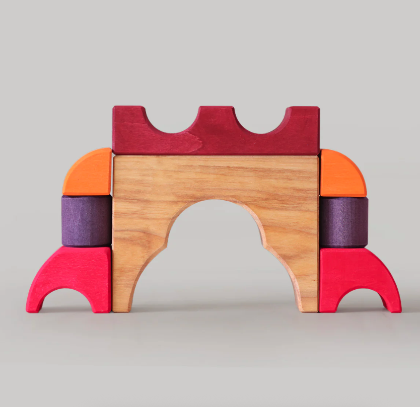 Jeu de construction puzzle voiture rouge Grimms8